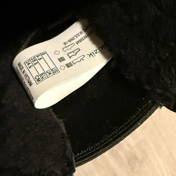 Kizik Juno Low Boots - Picture 4 of 7